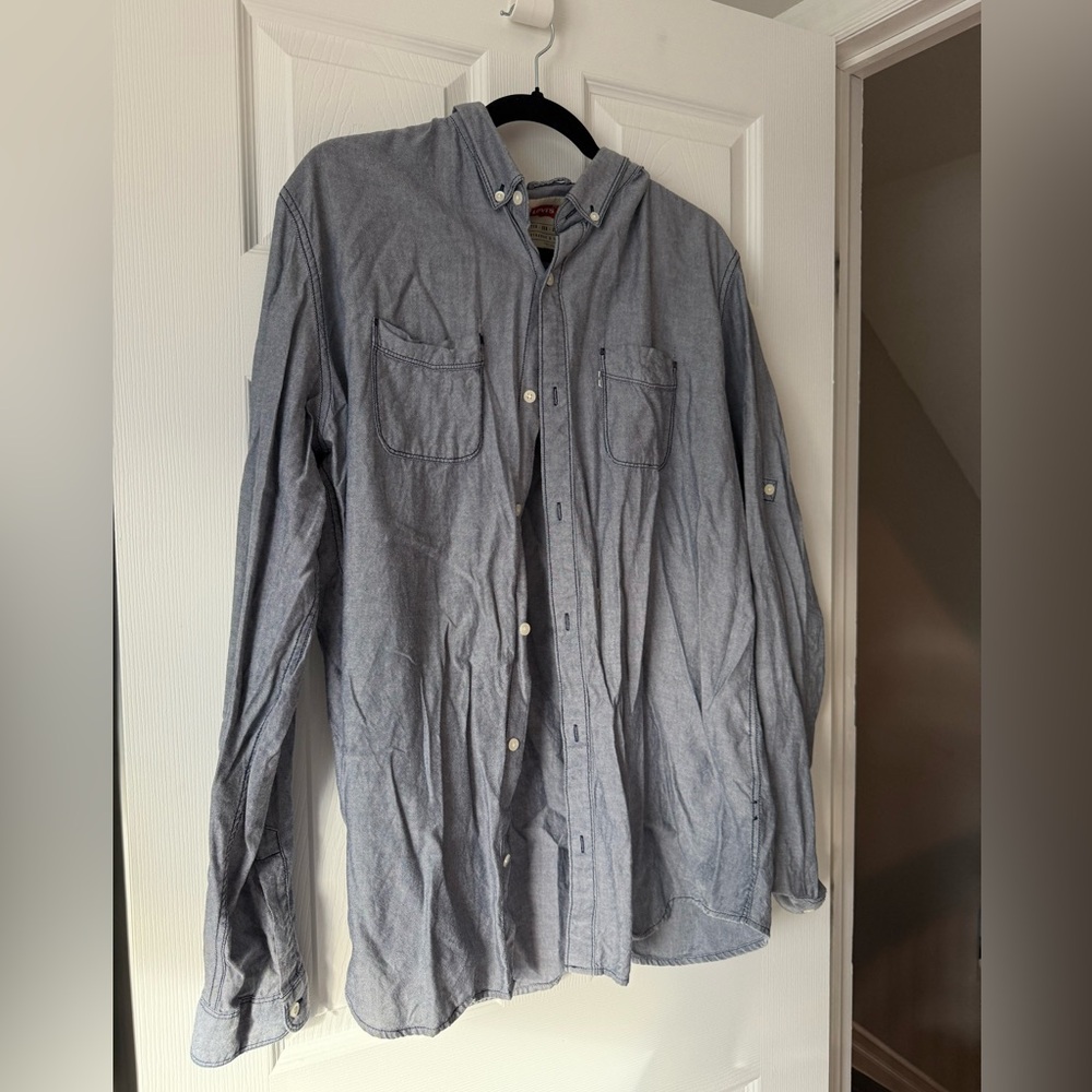 Levi's Casual Blue Button-Down Shirt